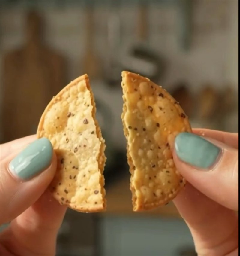 Crispy Pumpkin Seed Chips